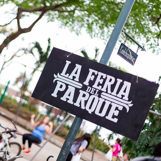 La Feria del Parque es un espacio en el parque de Urdesa de GYE,creado para el Arte,Artesanías,Comida orgánica,Bakery y Conservas.