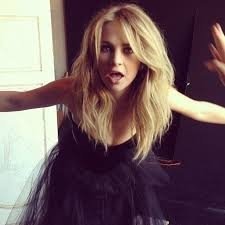 ❝But I'm gonna kick your butt! Not that I'm thinking of butts..❞ Adventuring blonde girl. Daughter of Gelos.