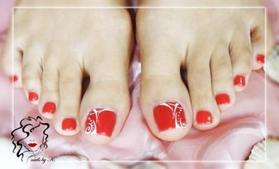Celebrity Nail technician