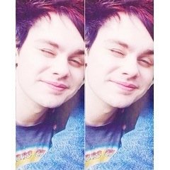Please follow @downtownmalum and turn on their notifs bc dms to 5/4