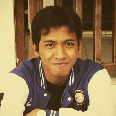 Seorang bodoh yg percaya suatu saat negeri ini akan benar-benar sejahtera