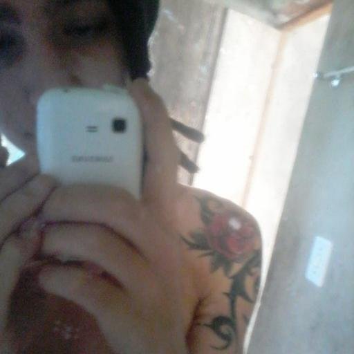 Seeeegue que eu sigo de volta *--*
http://t.co/CHKIrP3o8Q