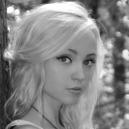 TinaBlueEz's profile picture. 24 Bi Female| Dick pics are the human equivalent of a cat giving you a dead bird as a 'gift'.