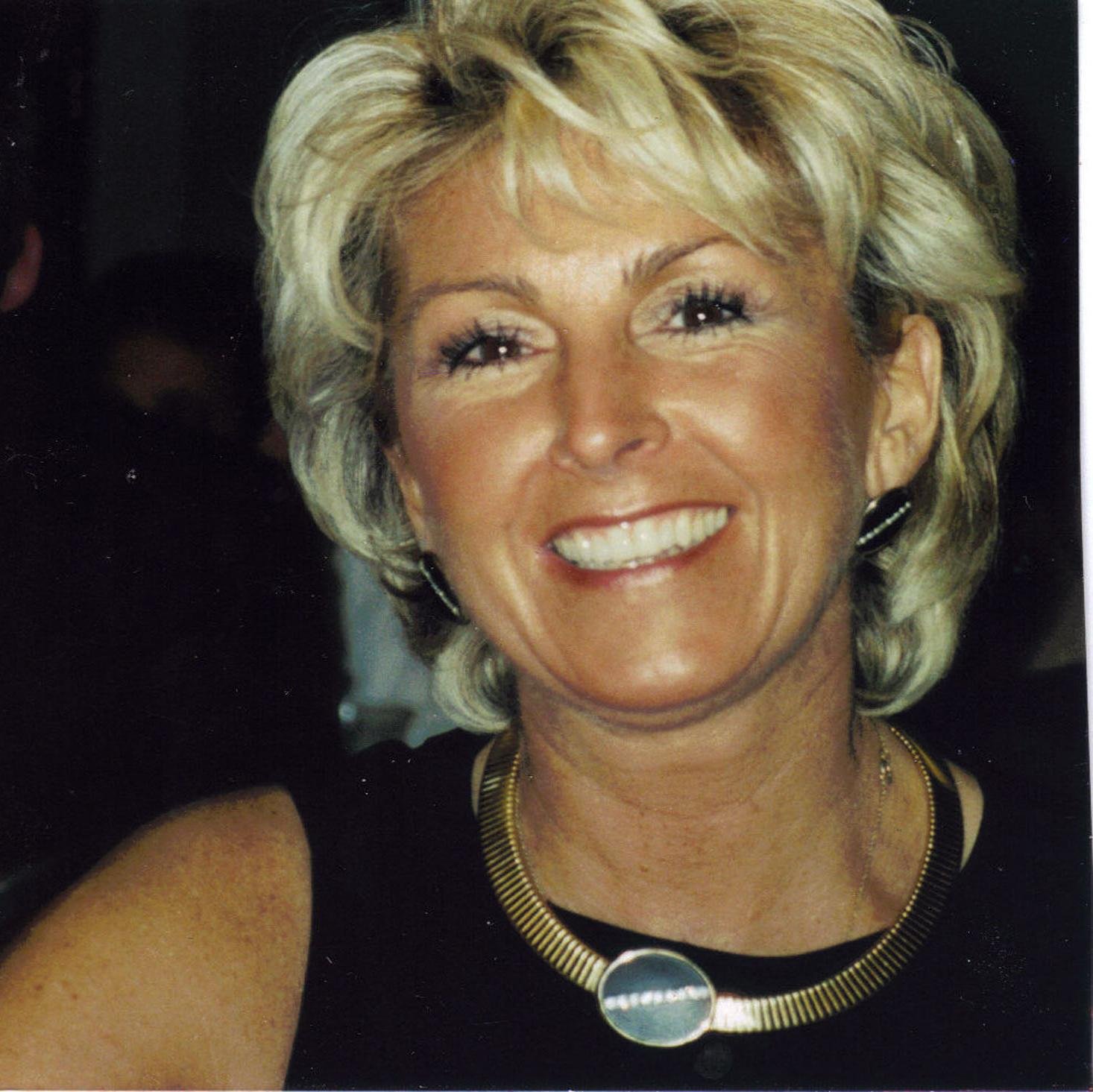 Free Free Queen Savage Twitter 198 SVG PNG EPS DXF File