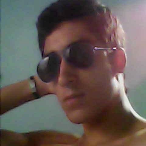 Adoro Deus,sou um cara de personalidade que gosta de criar!!!