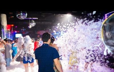 Cuenta oficial de la discoteca Sense Light .Ven a descubrir un nuevo concepto de discoteca de tarde en Madrid . 20 de septiembre