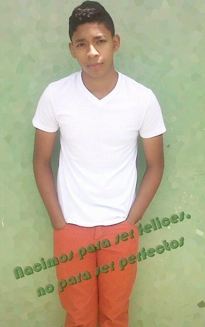 No soy una persona perfecta, cometo errores, pero por eso aprecio a los que se quedan conmigo despues de saber como soy..............soy  100% REAL MADRID