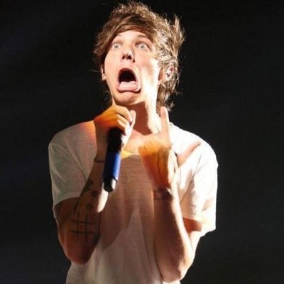 Diz que Larry Shipper é iludido mais acredita em sorteio de Iphone pela internet (24/10)