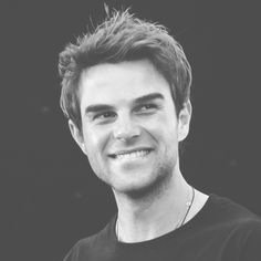 We're the /ORIGINALS./ We're not some fluffy kittens. We have to assert our Dominance to the others. No mercy. TVD|AU|RP
