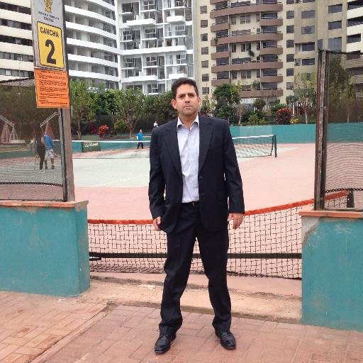 Abogado, Inmobiliaria Skyline, Real Estate, desde 1993 CEO & FOUNDER;