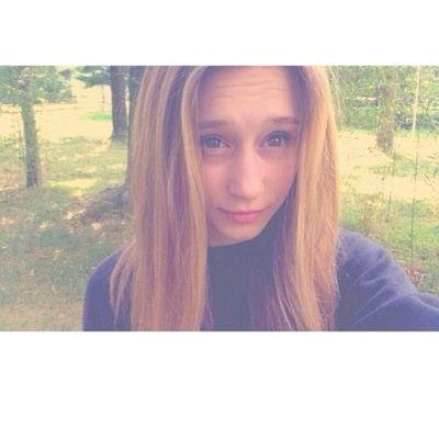 ⊹⊱Pronounced 'Ta-ee-sa FaRRRRmiga'. My first and last name is pronounced in Ukrainian.⊰⊹ {Ice Manipulation.} 「#FangedMonsters.」