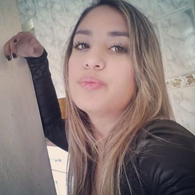 Felicidade não é sorte , é escolh
a...