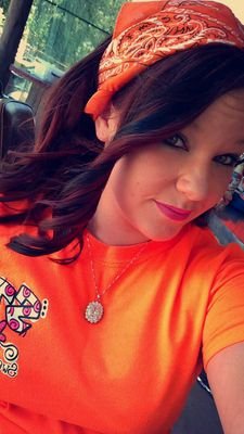 sierramckay2015's profile picture. just a small town girl, love the outdoors, horses are my life, my family comes before all, Jesus is above all.