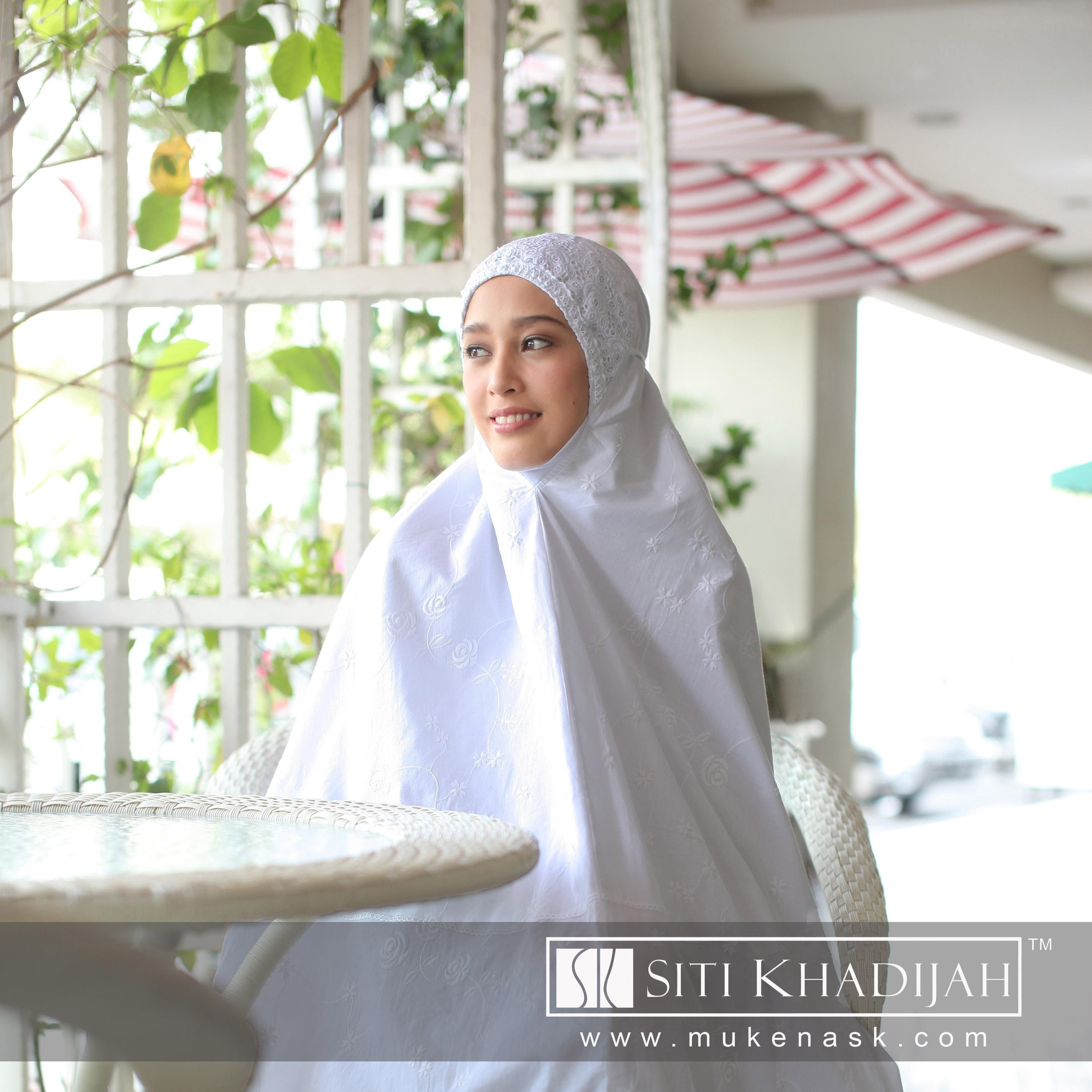 LisdianaDamay's profile picture. Mukena dengan desain inovasi #1 di Indonesia, pin: 7E7FFE61 / WA: 081299428222, FB: Mukena SK, IG: mukenasitikhadijah, Trusted Seller