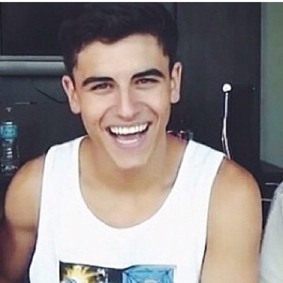 FREE FOLLOW! FOLLOW @woahswilkinson