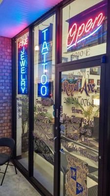 royal_ave's profile picture. Walk-ins welcome! we specialize in portraits Japanese, Bio-Mechanical, Black and Grey, Saturated Full Color, Lettering, Tribal, Traditional, and Neo-Traditional