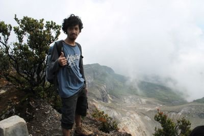 FamLubis's profile picture. jangan lama-lama liatnya ntar suka lagi