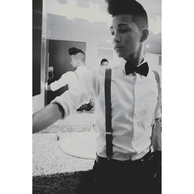19 // Dancer // snap; santiago1324