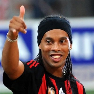 ロナウジーニョ Ronaldinho 80 Twitter