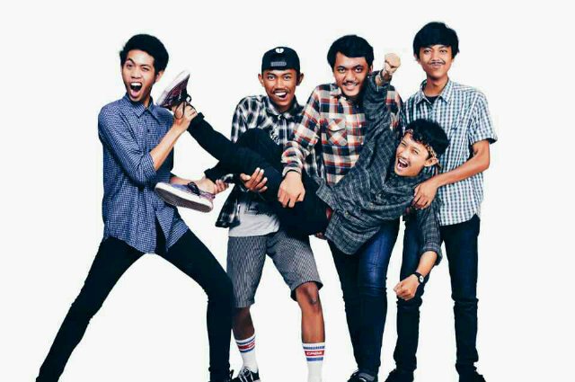 Post-Hardcore band since MMXIII Contact Person: +6285762466623