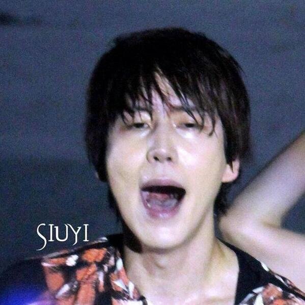 แอคหลุมของ @SUJU_ablaze