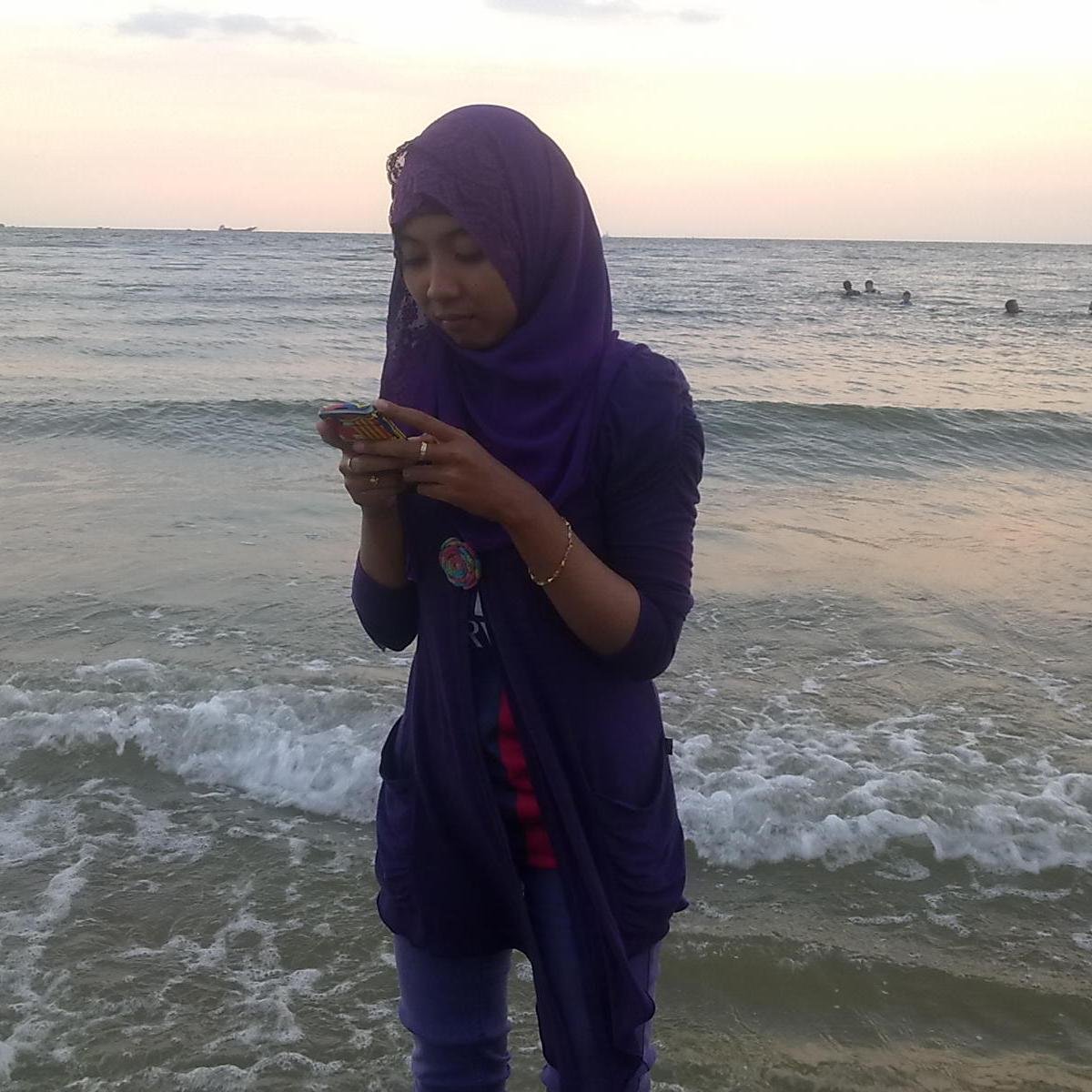 pipifarah's profile picture. My love اَللّهُ ,,papah,,mamah.. Invite my pin 32E45724... We chat +6285752147230