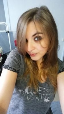 Ephynalement's profile picture. On dit tout, tout ce qu'on peut & pas un mot de vrais nul part.