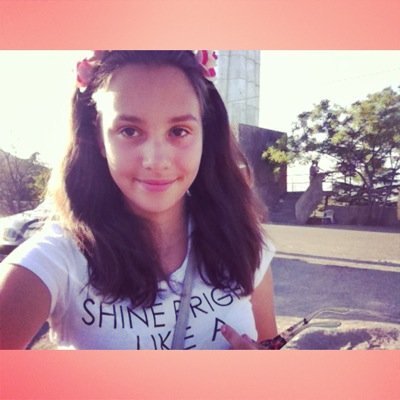 Hello yeeeeeewwwww,im nastya,im happy nd funny,follow me :3