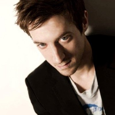 Ello. My name is Rory. Im a nurse. Im in love with Amy Pond. RP