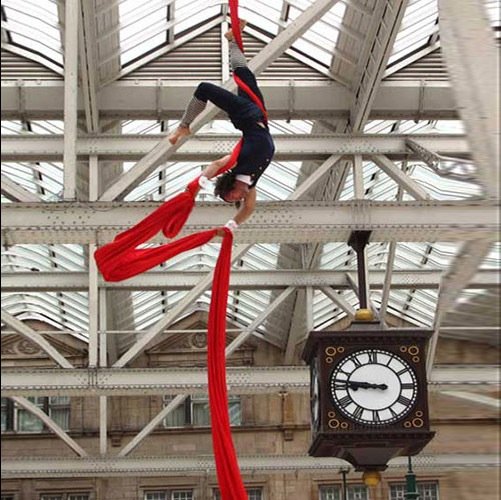 Glasgow based, Spinal Chord are an aerial acrobatics troupe providing entertainment & classes since 2000. We bi-annually host an immersive circus show: Masked.