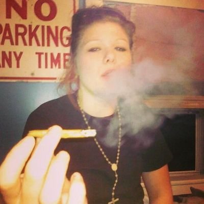 * Mos' Dope Bitch, 20 years young ; single ; happy :) , MaryJane 3 &$$$.