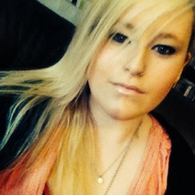 I'm aingeal im 17 im from melbourne i love to play minecraft and draw