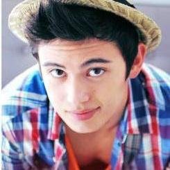 iFollow Back  @Suiluj Maharot :) ♥♥