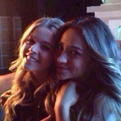 emison__shipper's profile picture. Emison is endgame bitch!!!