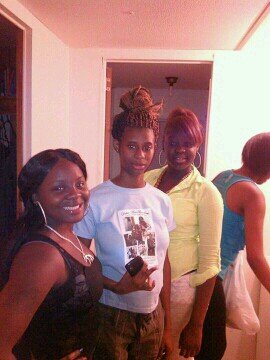 Moniqueee1994's profile picture. 