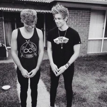 Only 5SOS