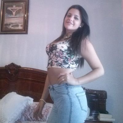 Mi unico objetivo es vivir la vida. Vayamos a un lugar donde la palabra prohibido no exista.Mis19:)