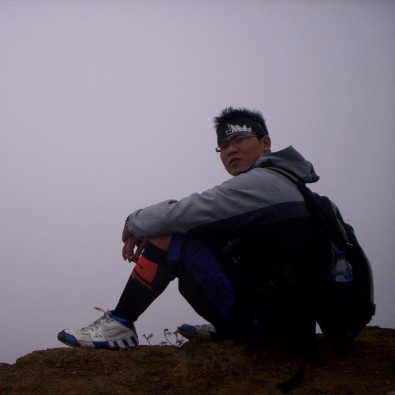 setiap anak manusia punya keinginan
 dan keinginanku ialah sehat dan punya waktu luang
 guna mendapatkan ilmu Syari'at
 sebagai bekal ke syurga.