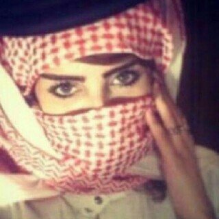 انا فتاه اهوى التميز واصبحِ عمري عشرين ولكن تفكيري واسلوبي واحلامي افضل ممن تجاوزت الاربعين !