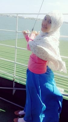 Calon Ibu | Calon Jenazah Pendamba Ampunan-Nya | Calon Penghuni Surga (Aamiin)^_^
Wanita Yang Bukan Siapa-Siapa Tanpa-Nya