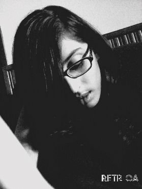 Si tu me sigues, yo te sigo ^_^ •Justiin pleasee follow mee *_* • Miiley ^_^ • Demii ♥ • 5 SoS. Dentro de dos dias es mi cumpleaños!!!!
