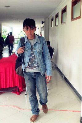 UM l Teknologi pendidikan'13 | @riz_prod | Leadership @opus275 2015  \m/('-')\m/