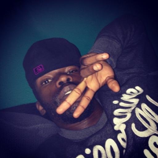 Music artist from East London 

Cmoneyartist@gmail.com email for enquiries 

IG: empire_of_cj

http://t.co/Xa01GuYYKS
