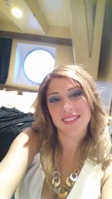 stefyerosy's profile picture. 