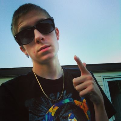 Fxlatios's profile picture. dm[v]™ || ig; loudpaqqo || 18 Ye∆rs Old. || Gt: Sellin Loud