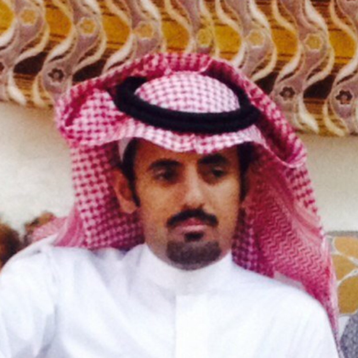 الوقت قاسي والمواقف تجاريب / والرجل ياخذ من زمانه دروسه