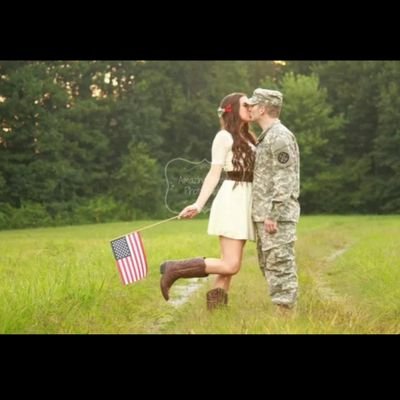 I'm a teenage girl who loves her soldier!