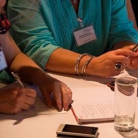 Award-winning Stroud Businesswomen's Network: Women sharing info, ideas & laughs at welcoming monthly meetings. Join us! http://t.co/sGhvI4PzJj