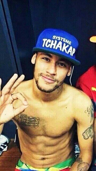 fores122's profile picture. 