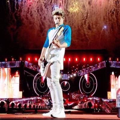 Hey this is a free follow! Follow my account @niallsleeds and I will follow you backk! :)